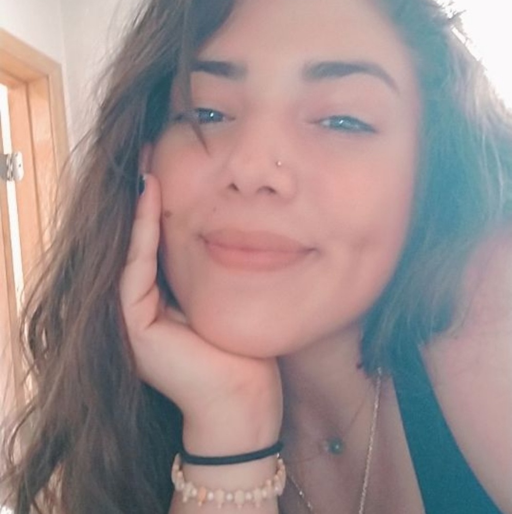 Meet your Posher, Liana